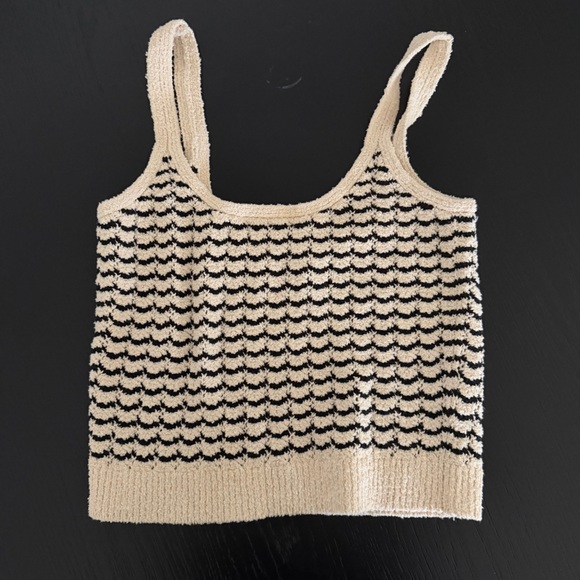Club Monaco Tops - NWT Cream and Black Knit Tank